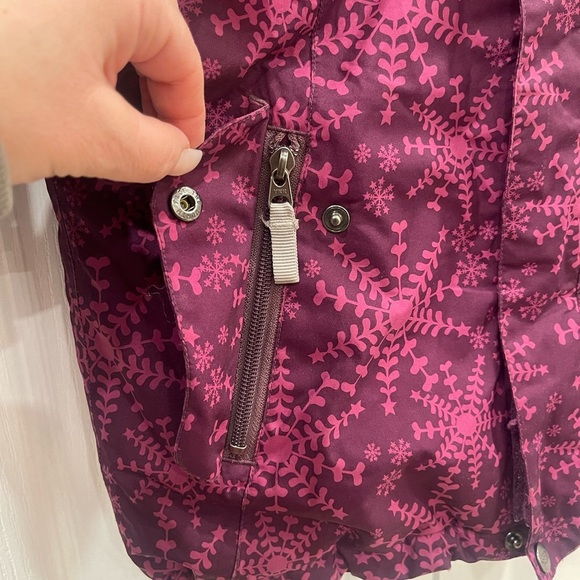 The North Face Purple Jacket For Girl - Picture 5 of 12